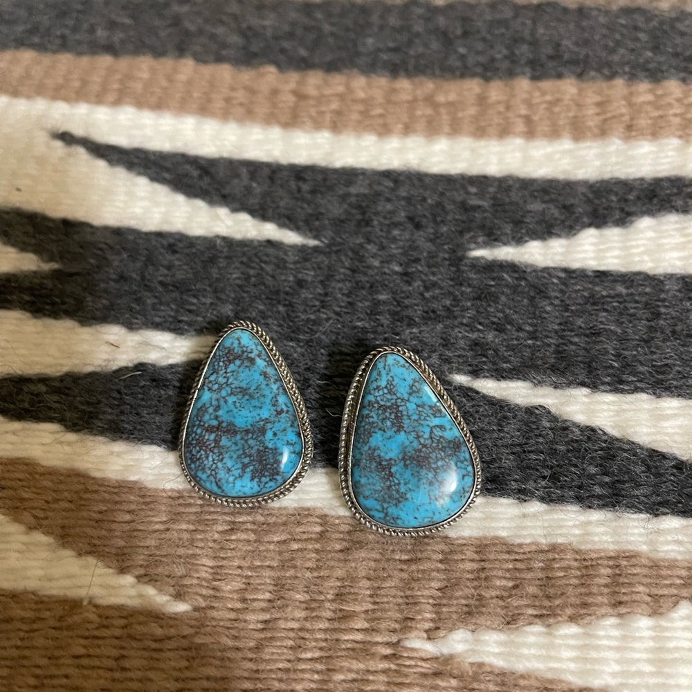 Sterling Silver Native American Sterling Silver Turquoise Earrings.